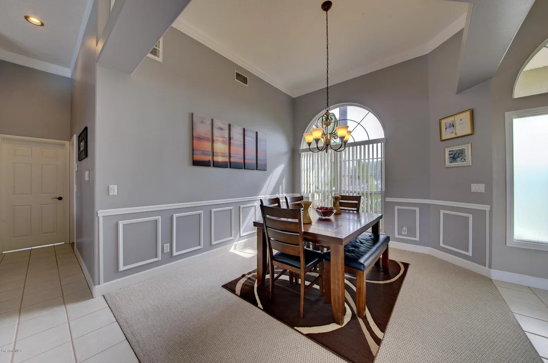 Photo of 1007 Heatherwood Way