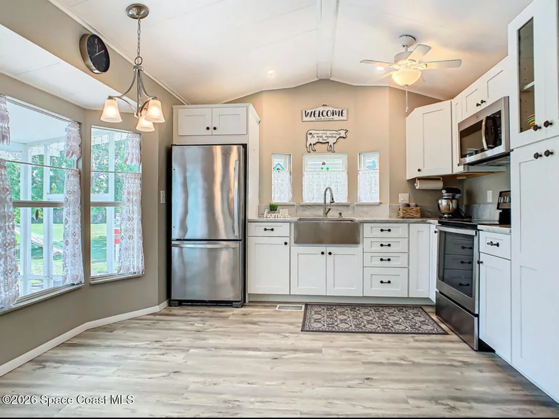 Photo of 301 Akron Way