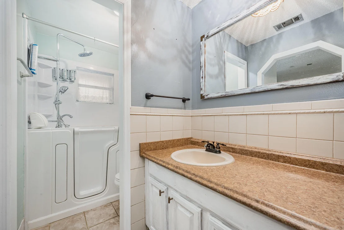 Photo of 764 Walnut Drive