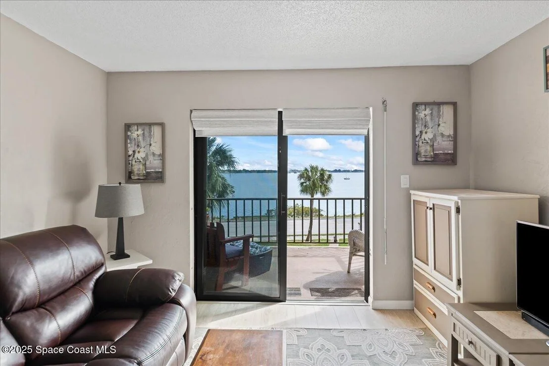 Photo of Unit 303 at 1049 Rockledge Drive