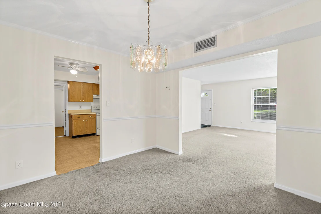 Photo of 1726 Golfview Drive