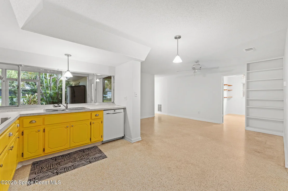 Photo of 215 Southgate Boulevard