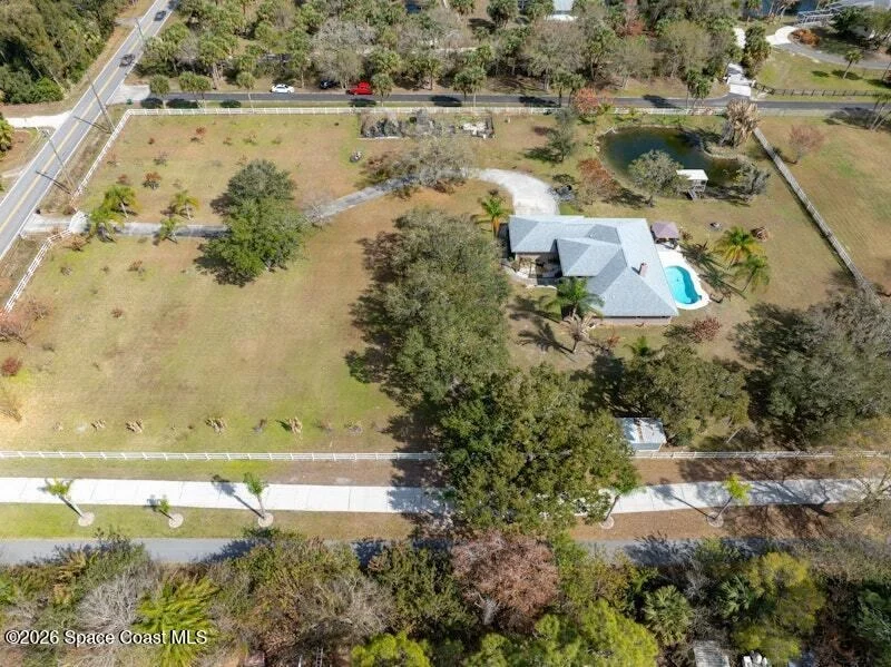 Photo of 3375 Hield Road