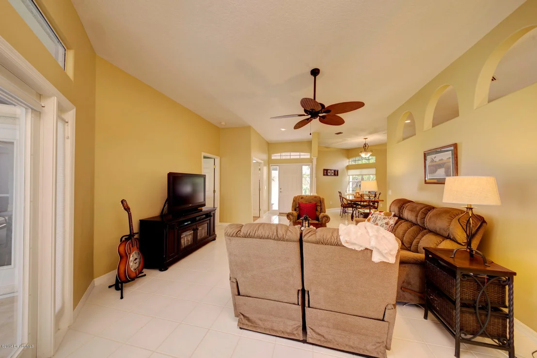 Photo of 489 Carmel Drive