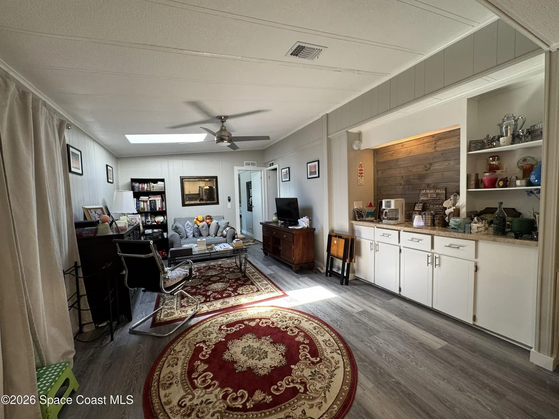 Photo of 915 Hemlock Street