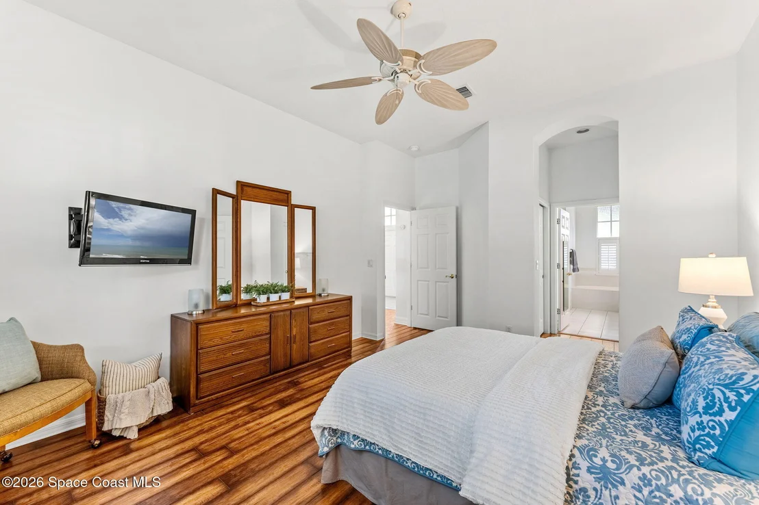 Photo of 5297 Solway Drive