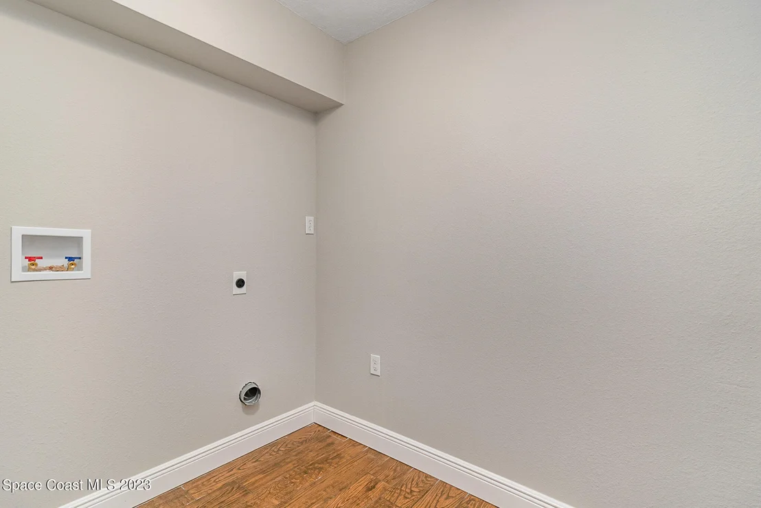Photo of 470 Espanol Avenue