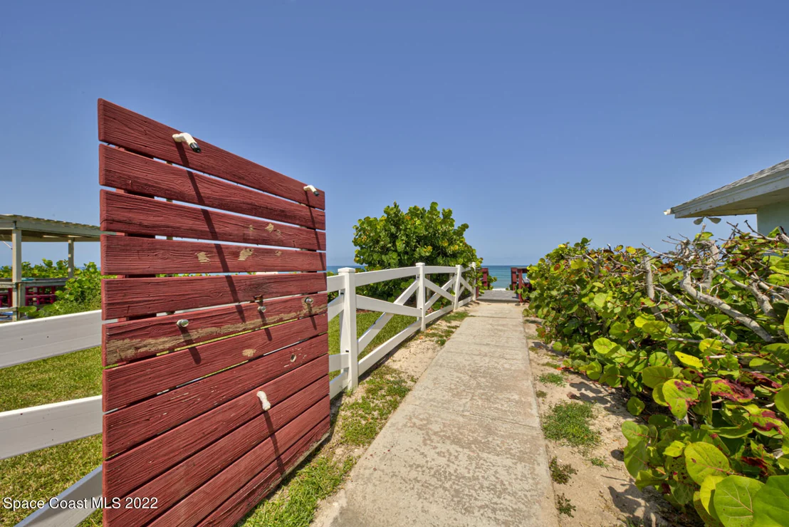Photo of 334 Island Drive