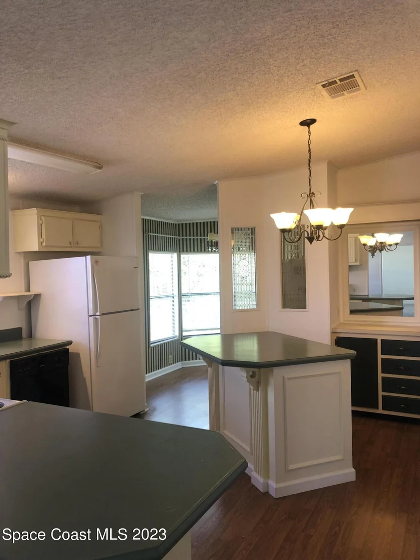 Photo of 2399 Coconut Palm Drive NE