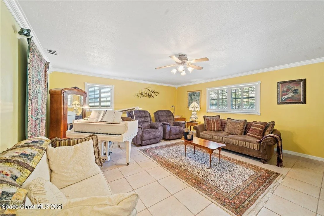 Photo of 270 Campbell Drive