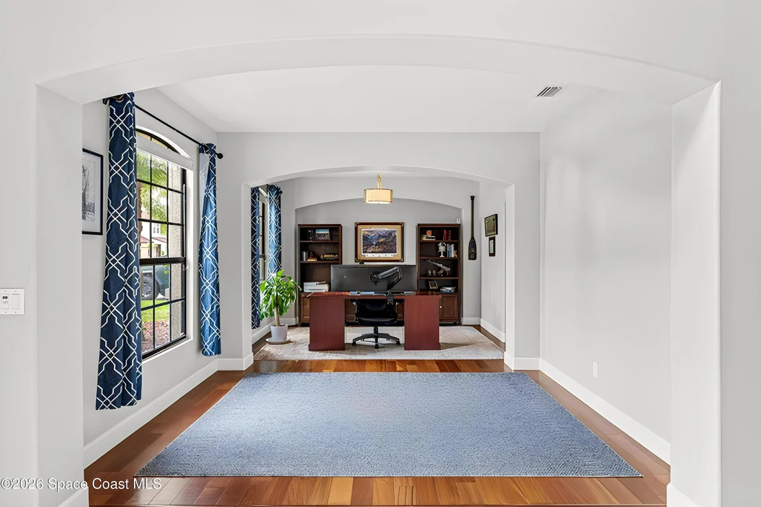 Photo of 1390 Talon Way