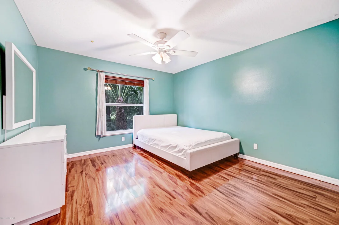 Photo of 3850 Beechgrove Road