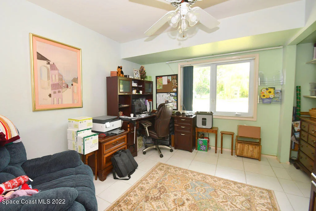 Photo of 1241 Riviera Drive NE
