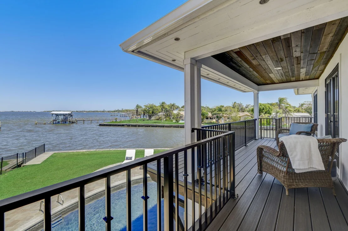 Photo of 451 River View Lane