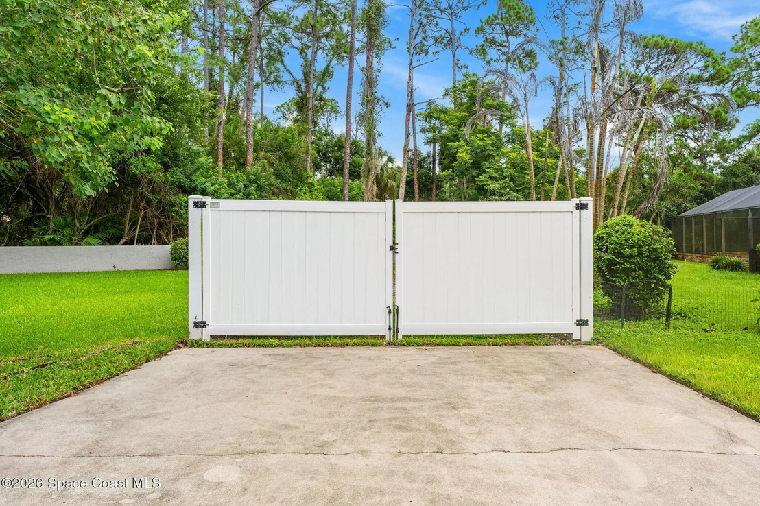 Photo of 578 Lake Ashley Circle
