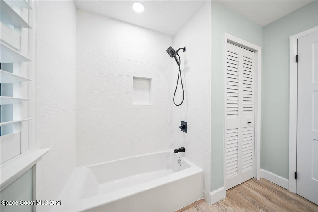 Photo of 3559 James Road