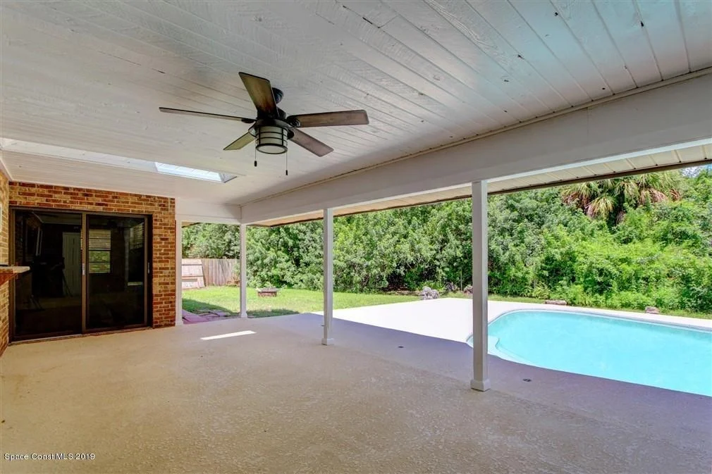 Photo of 1879 Oakwood Trail