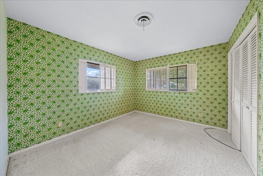 Photo of 550 Seabreeze Drive