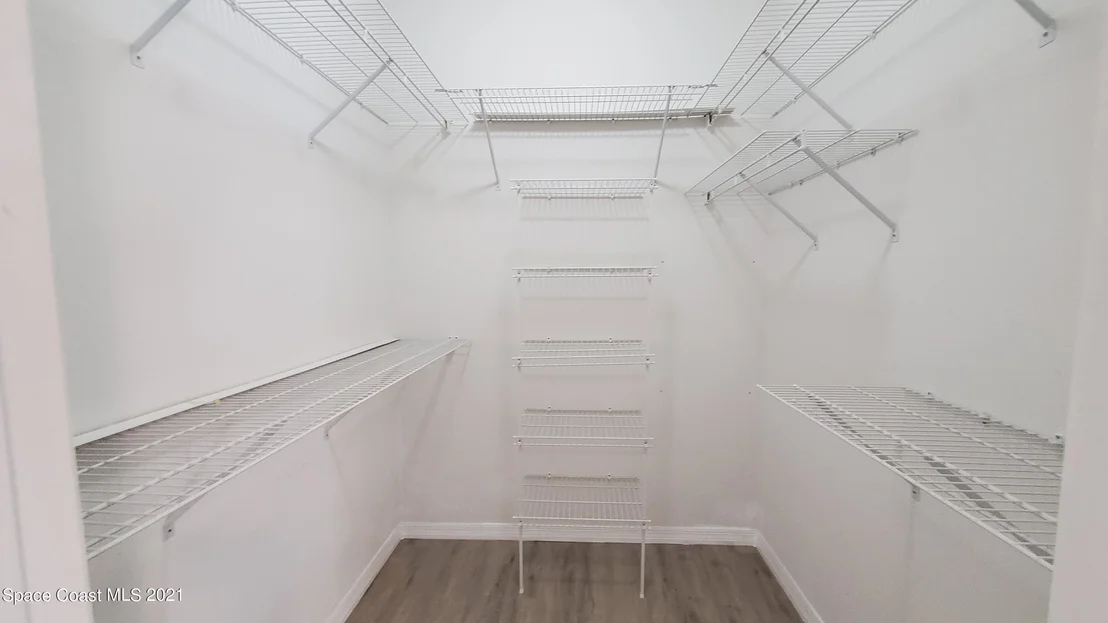 Photo of 1049 S Fork Circle