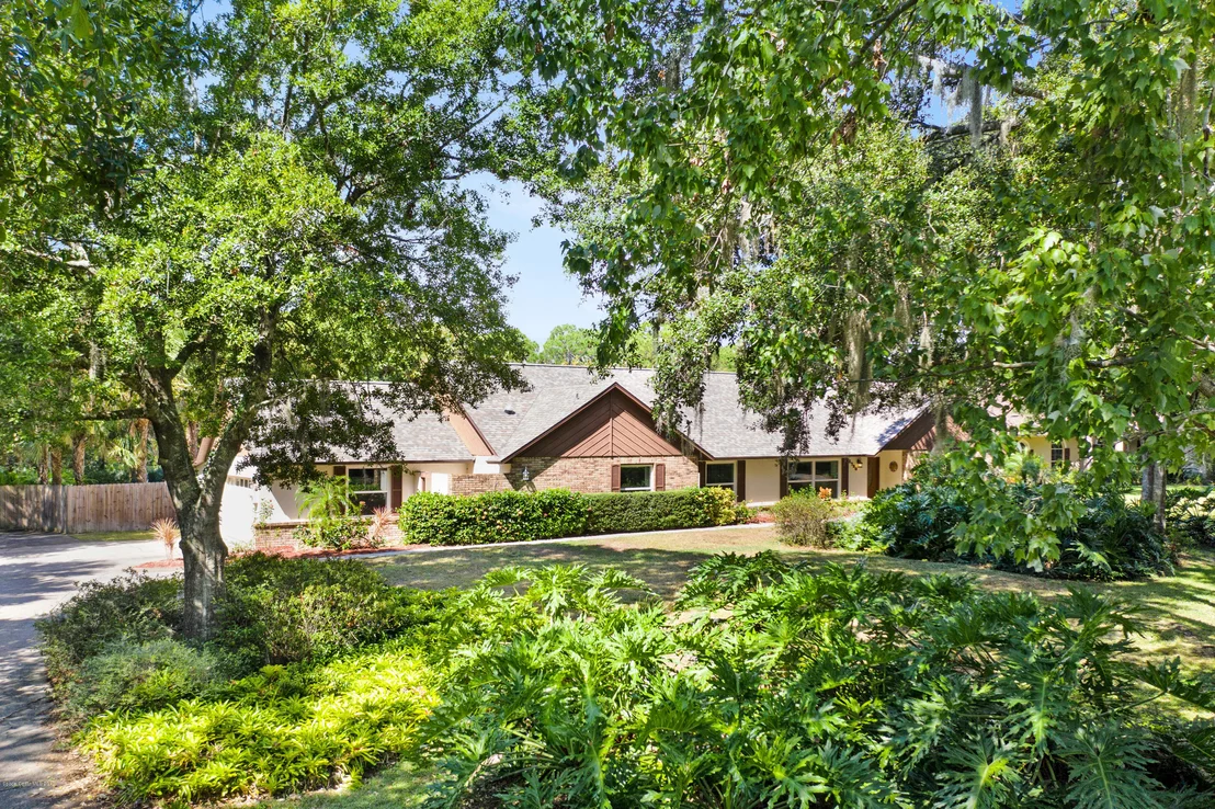 Photo of 1720 Hidden Lake Drive