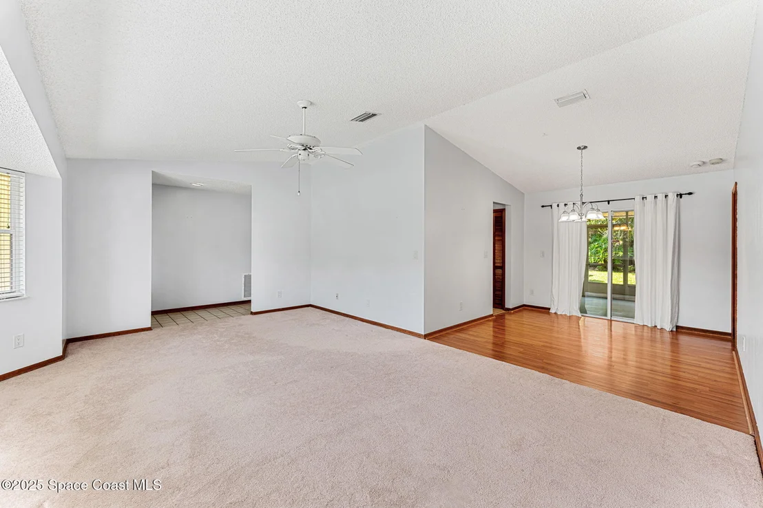 Photo of 396 Dolphin Street