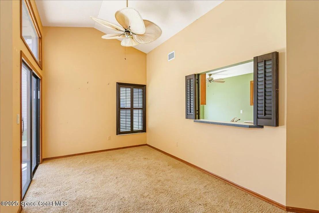 Photo of 883 Ridge Lake Drive