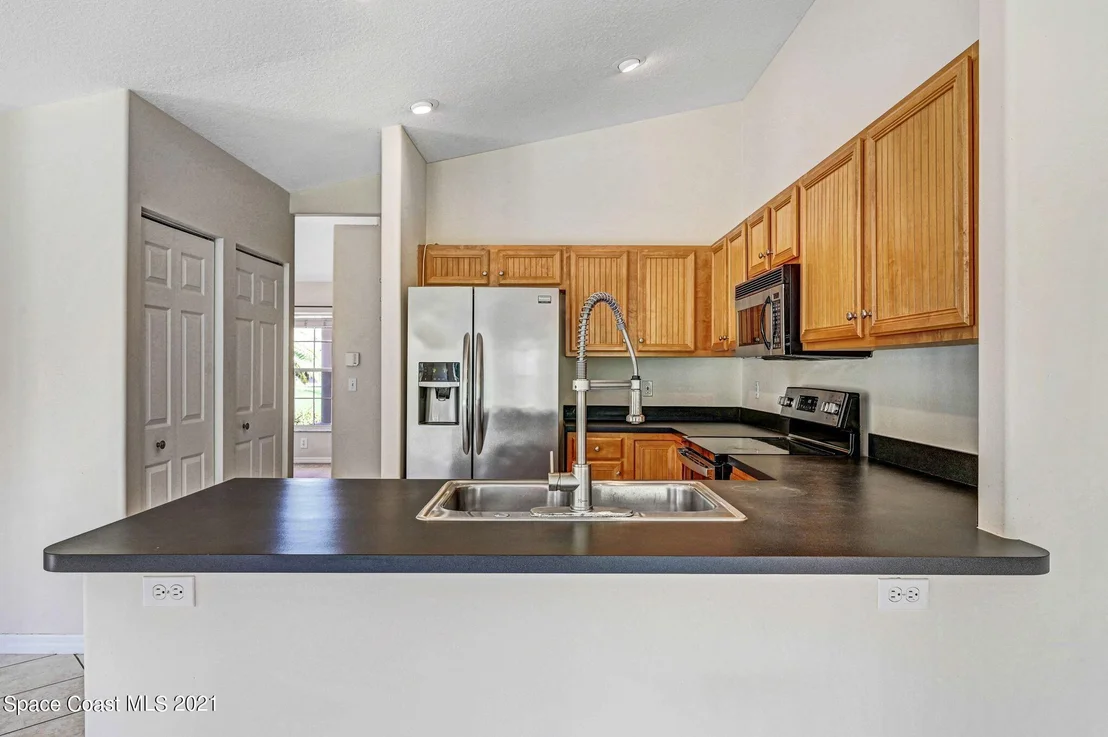 Photo of 474 Brown Avenue