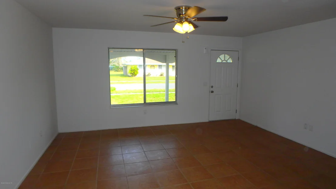 Photo of 1076 Galty Circle NE