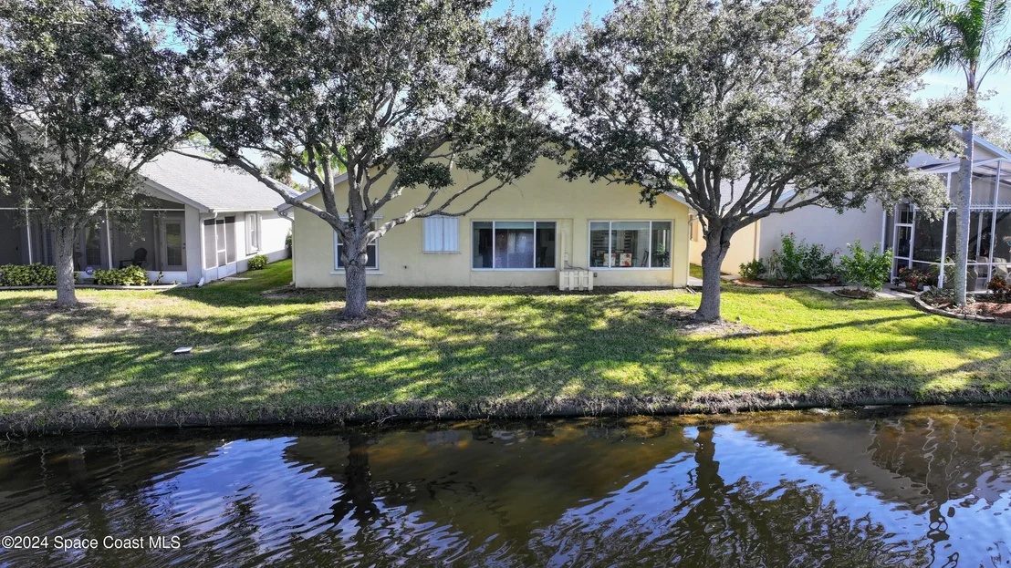 Photo of 2405 Addington Circle