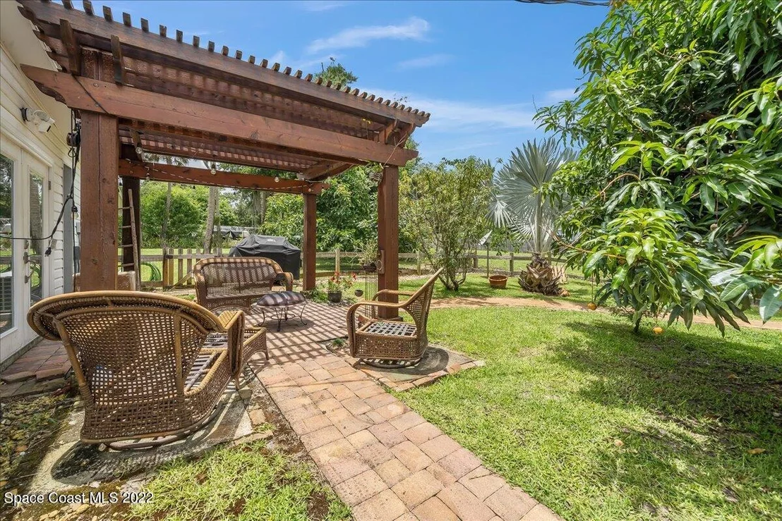 Photo of 2915 N Indian River Drive