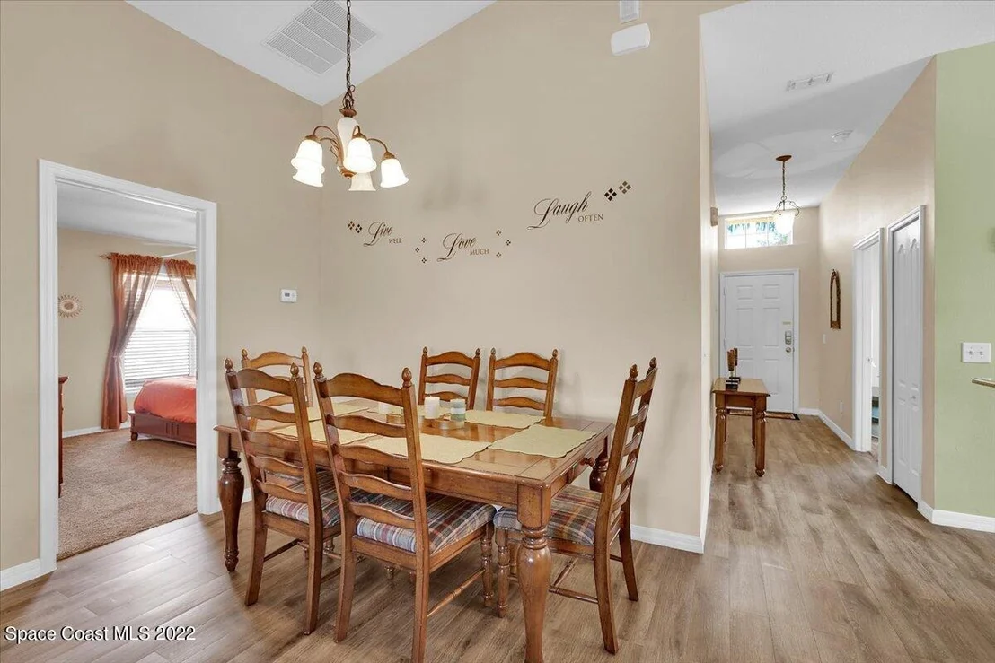 Photo of 822 Scrub Jay Way