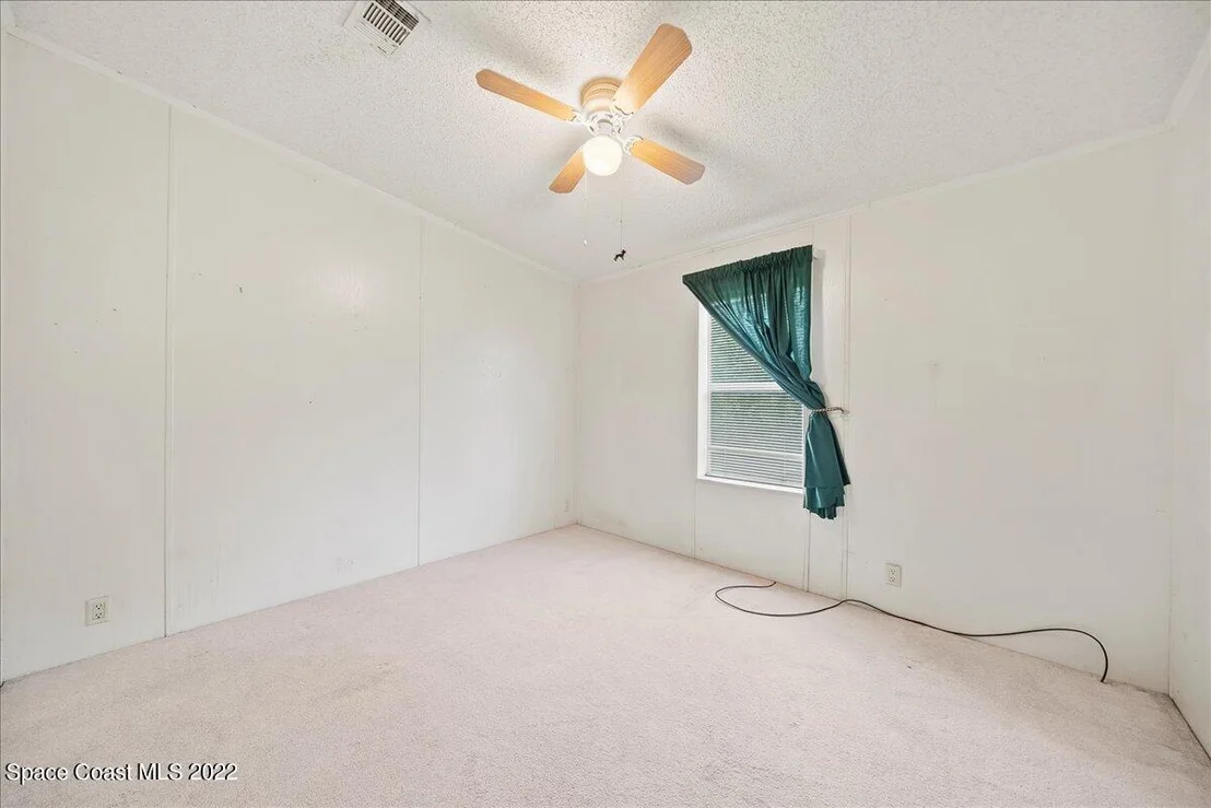 Photo of 3070 Milwaukee Avenue
