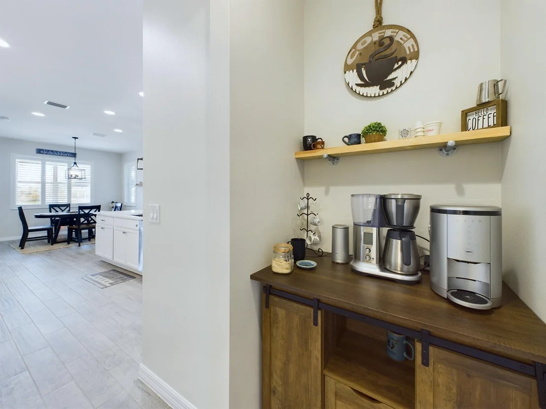 Photo of 8020 Lucent Court