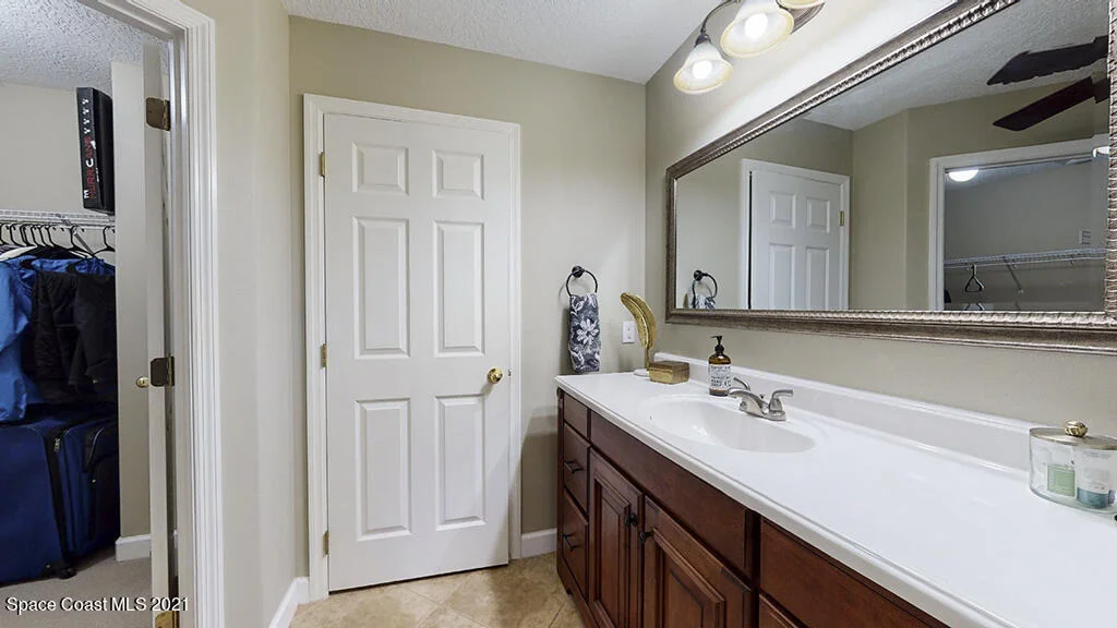 Photo of 5545 Willoughby Drive