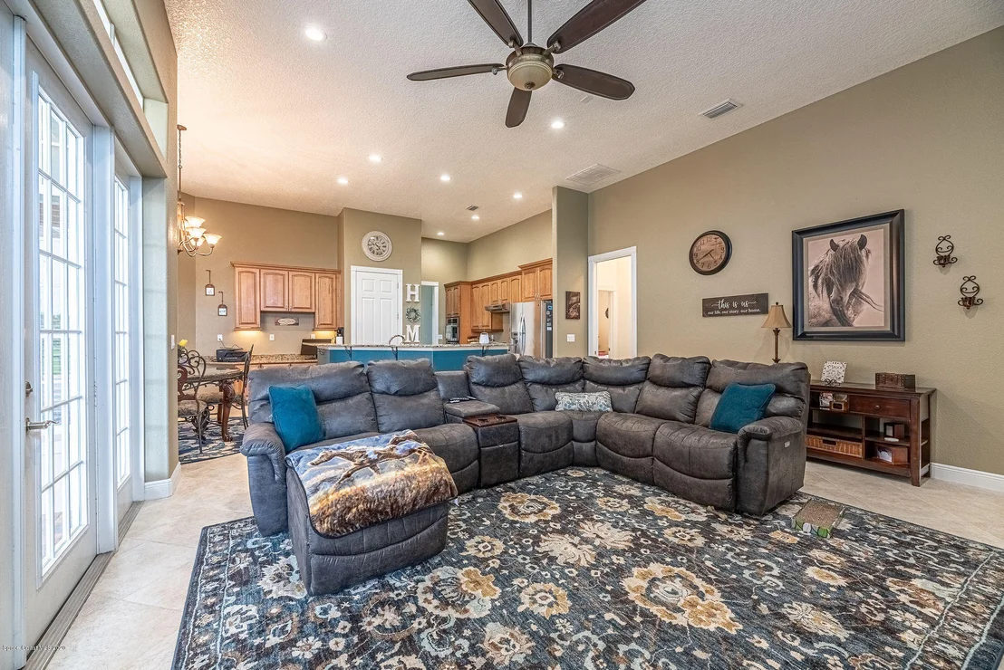 Photo of 1008 Daisy Lane