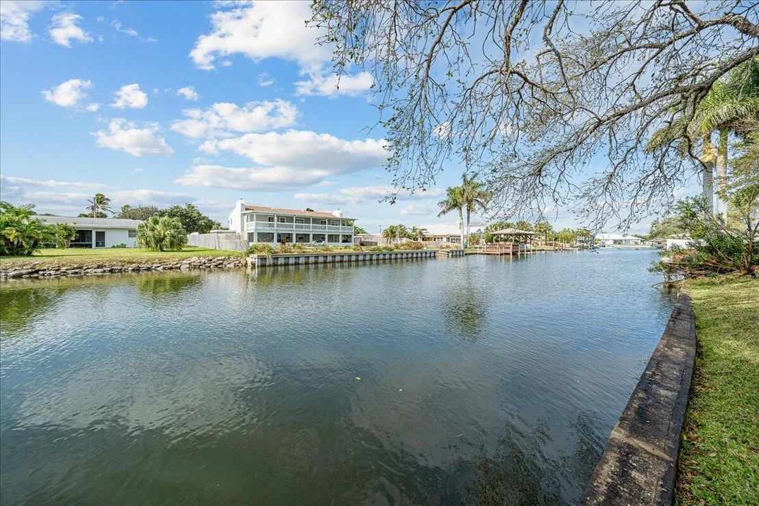 Photo of 1748 Bay Shore Drive