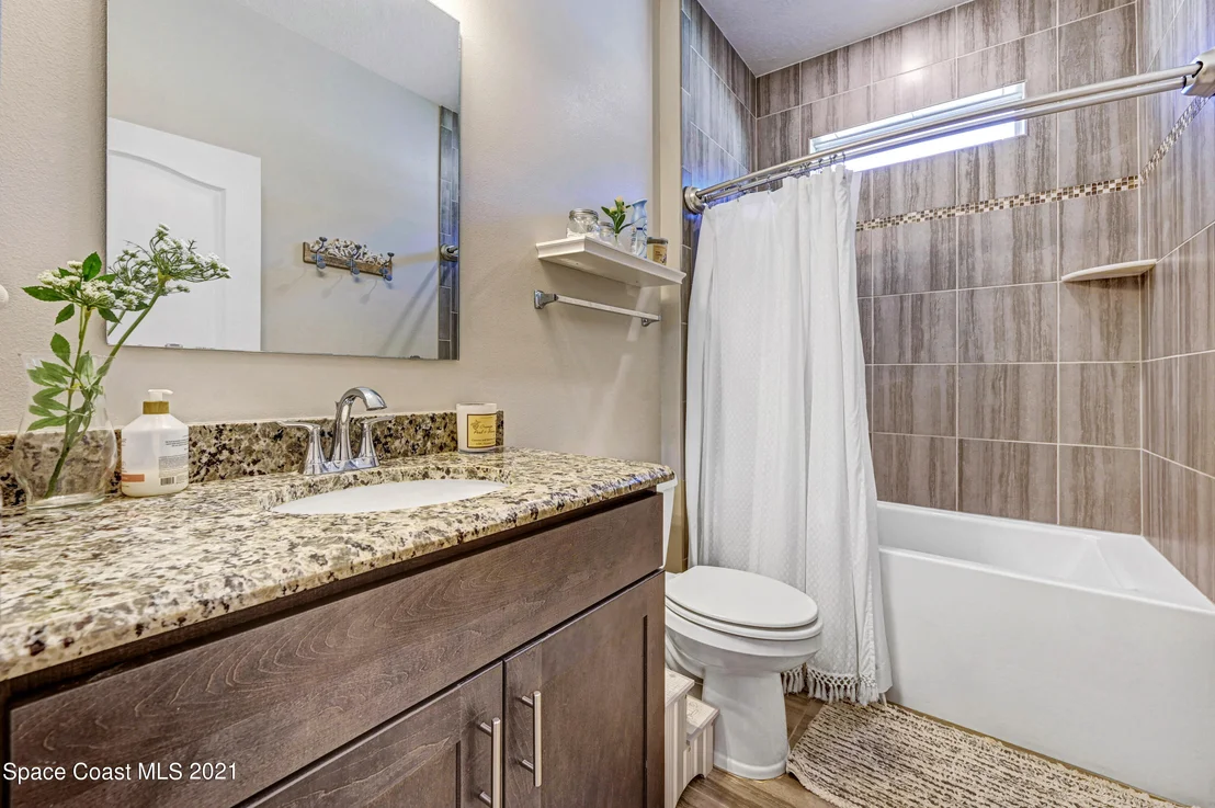 Photo of 980 Bear Lake Drive