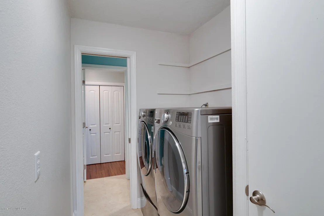 Photo of 484 Oak Ridge Drive