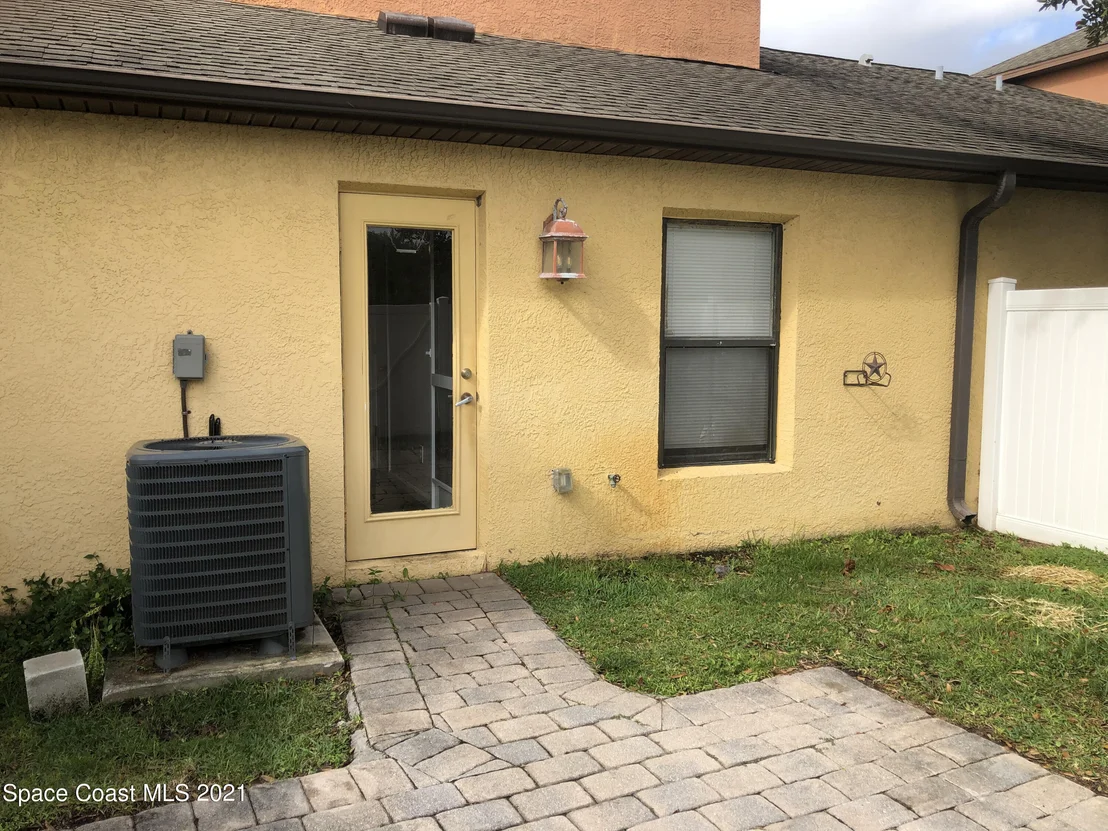 Photo of Unit 103 at 830 Luminary Circle