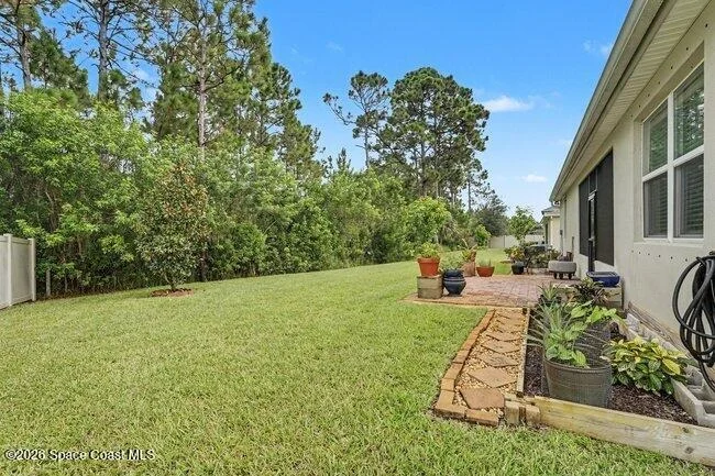 Photo of 607 SE Gleneagles Drive SE