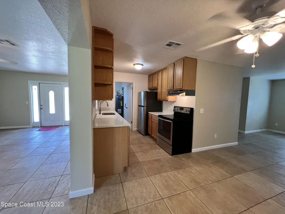Photo of 2879 Lancaster Road