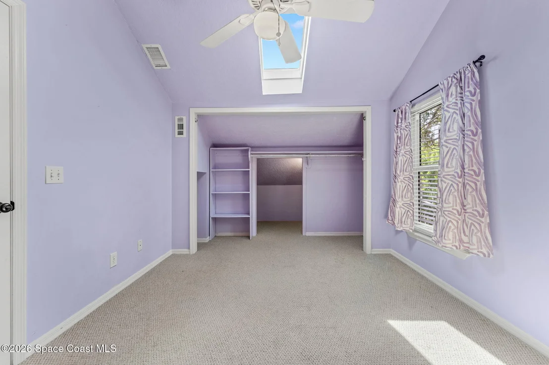 Photo of 220 Cardinal Drive
