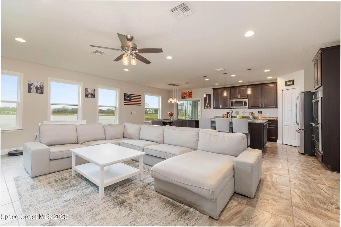 Photo of 1005 Bear Lake Drive