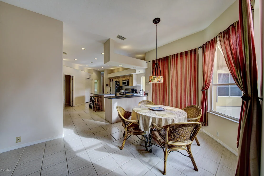 Photo of 2258 Mockingbird Lane