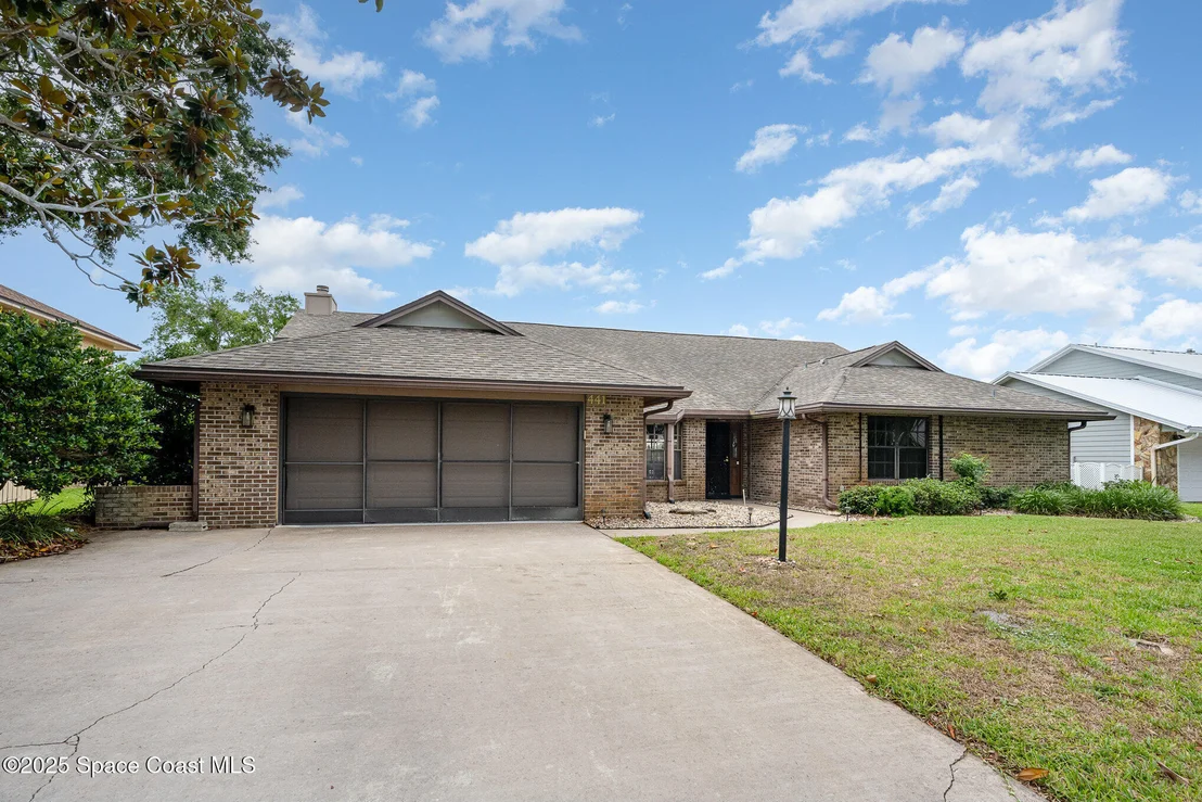 Photo of 441 Crystal Lake Drive