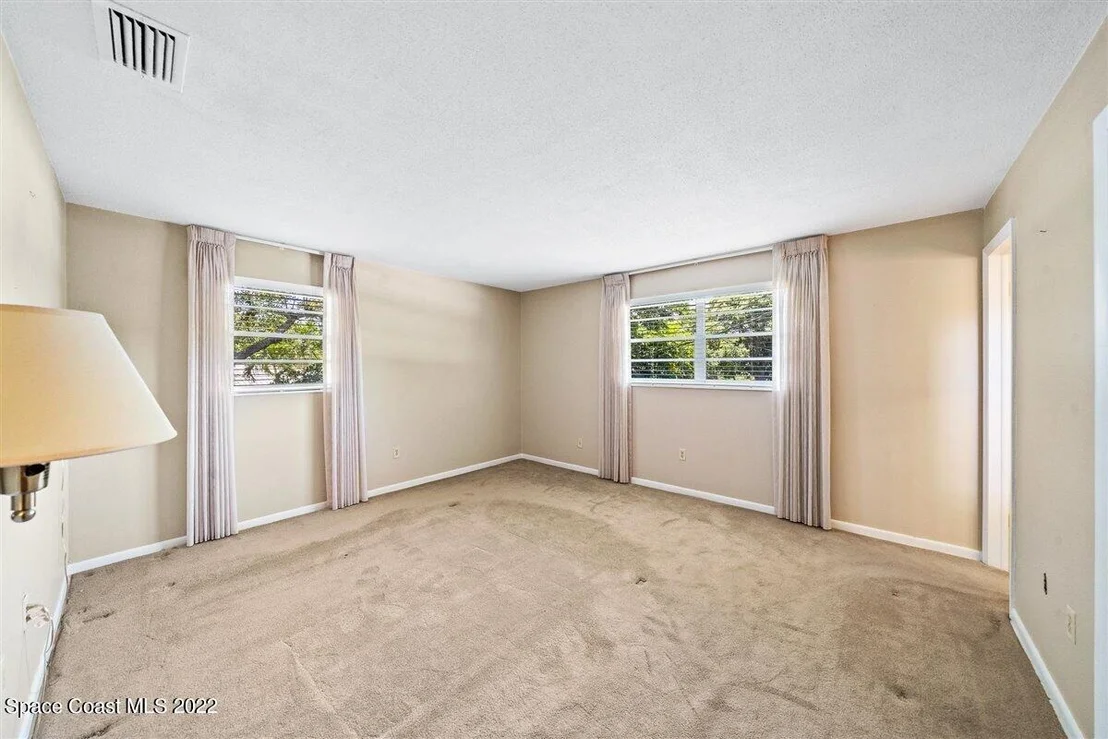 Photo of 211 Mohawk Way