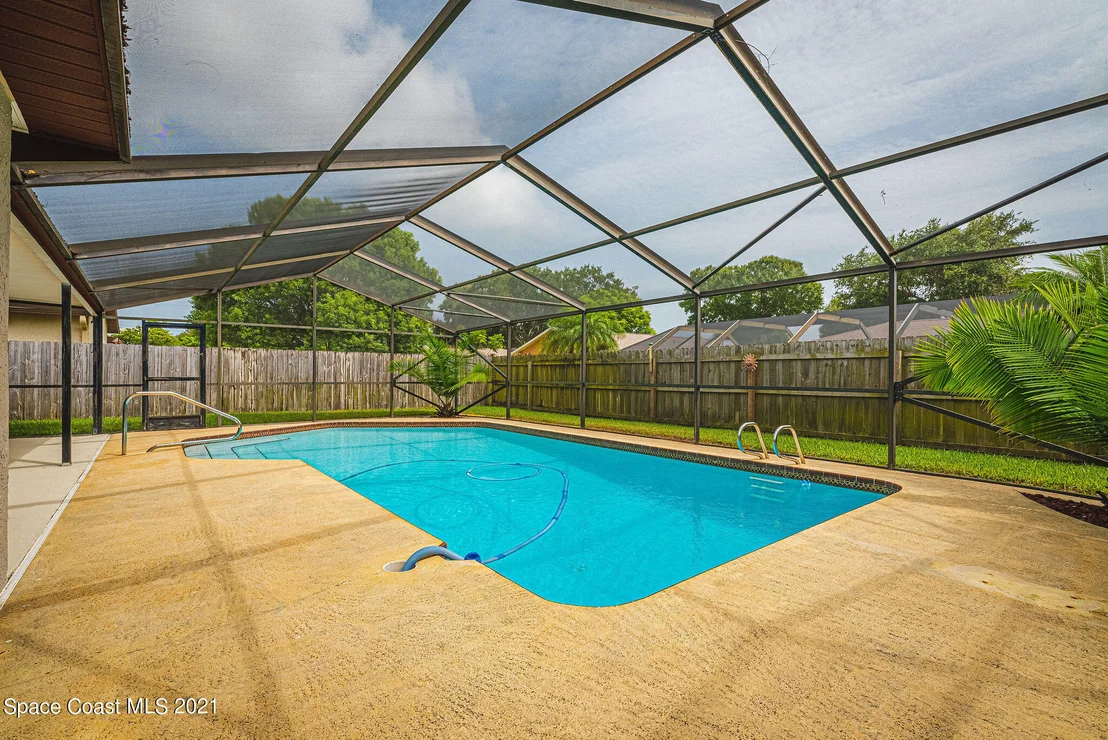 Photo of 845 Berkshire Drive