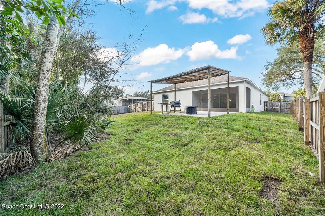Photo of 6055 Adele Street
