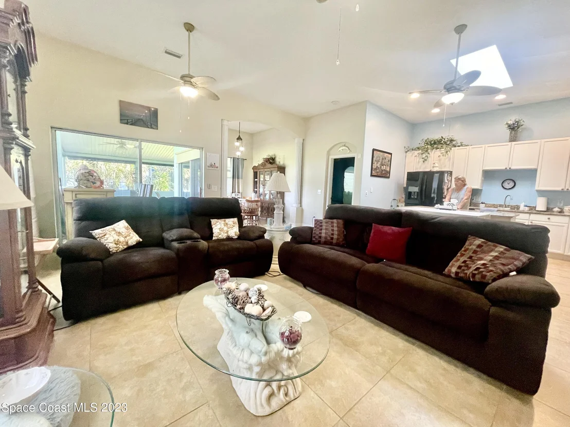 Photo of 471 Carley Lane