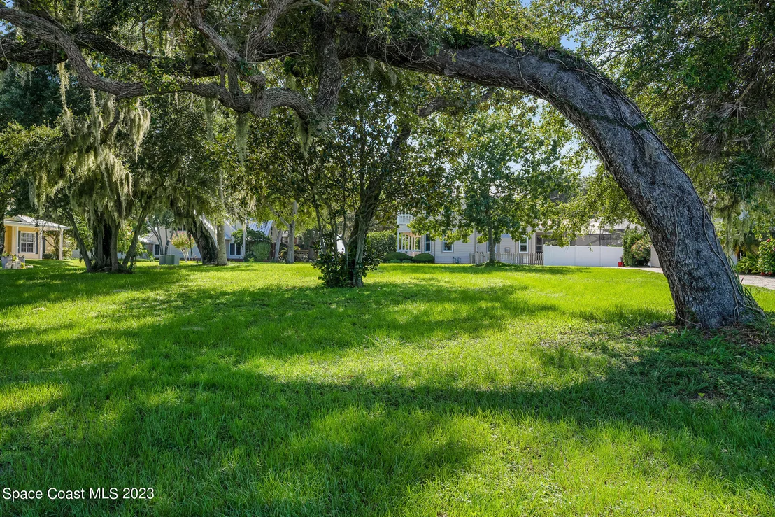 Photo of 1479 Rockledge Drive